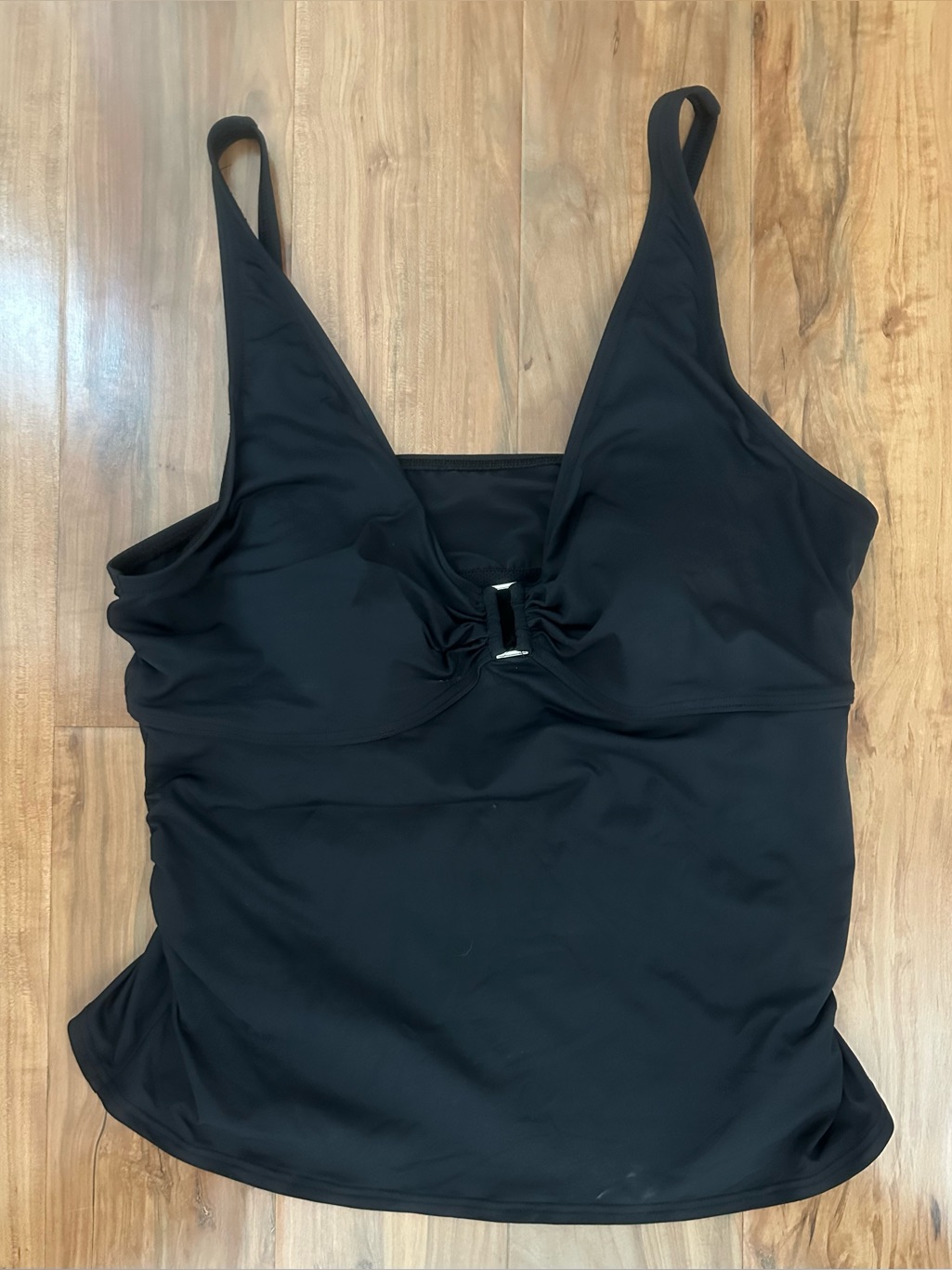 Gently Worn Women’s Lands’ End Black V-Neck Tankini Swimsuit Top